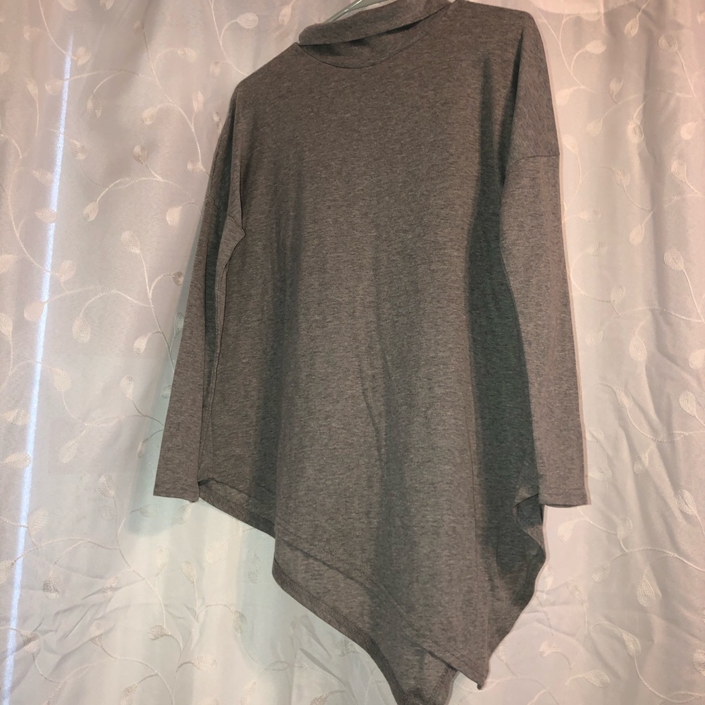 Gray Turtle Neck (Size S)